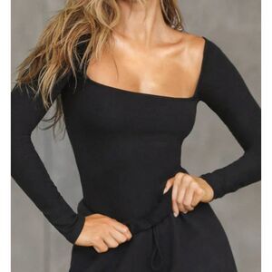 Joah Brown Square Neck Long Sleeve in black sz XS/S